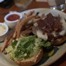 Lightfoot Restaurant - The Lightfoot Burger