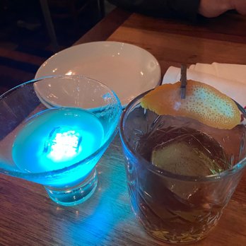 Von's 1000Spirits - Skinny Bitch and Perfect Smoked Manhattan - New American Near Me - Seattle, Washington Von's 1000Spirits - Skinny Bitch and Perfect Smoked Manhattan - New American Near Me - Seattle, Washington