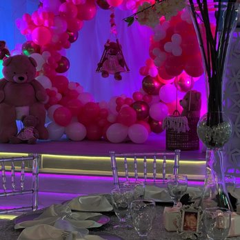 Las Vegas Banquet Hall - Balloon Garland. Teddy Bear Theme - Venues & Event Spaces Near Me - Hialeah, Florida Las Vegas Banquet Hall - Balloon Garland. Teddy Bear Theme - Venues & Event Spaces Near Me - Hialeah, Florida