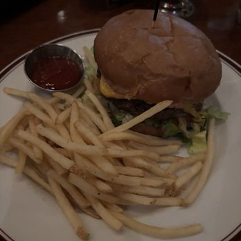 Carlyle - Cheddar Cheeseburger (Modified without Dijon mayo) - New American Near Me - Arlington, Virginia