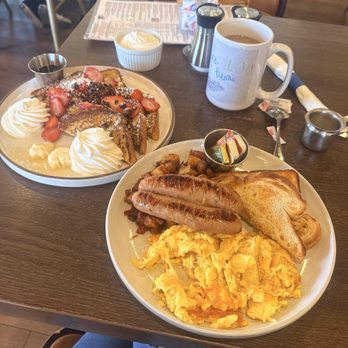 Red Maple - breakfast with chicken apple sausage, eggs, breakfast potatoes and toast, French toast with berries, whipped cream, maple butter, and syrup - Cafes Near Me - Los Angeles, California Red Maple - breakfast with chicken apple sausage, eggs, breakfast potatoes and toast, French toast with berries, whipped cream, maple butter, and syrup - Cafes Near Me - Los Angeles, California