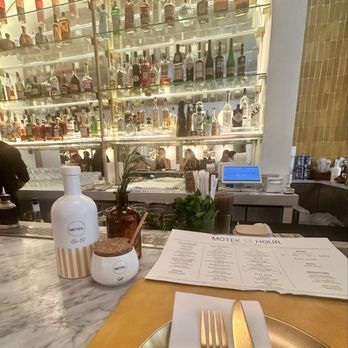 Motek - Flatiron - Bar counter - Mediterranean Near Me - New York, New York Motek - Flatiron - Bar counter - Mediterranean Near Me - New York, New York