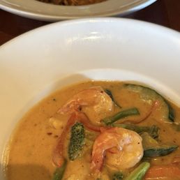 Red Curry Dinner Pad Thai Dinner Red Curry Dinner Pad Thai Dinner