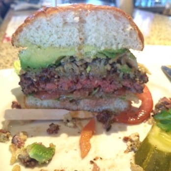 Simmzy's - Bacon Blue Deluxe with avocado instead of aioli! - Gastropubs Near Me - Long Beach, California Simmzy's - Bacon Blue Deluxe with avocado instead of aioli! - Gastropubs Near Me - Long Beach, California