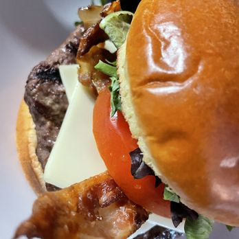 Escada Restaurant & Bar - All American burger - American Near Me - Johnston, Rhode Island