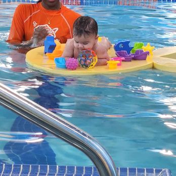 Goldfish Swim School - Waugh Chapel - Swimming Lessons/Schools Near Me - Gambrills, Maryland