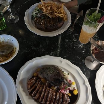 À L'ouest - Steak and duck - French Near Me - San Diego, California À L'ouest - Steak and duck - French Near Me - San Diego, California