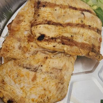 Cali Colombian Restaurant - Chicken was flavorful - Colombian Near Me - Charlotte, North Carolina