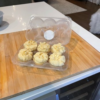 Skinny Piggy Bakery - Cupcakes Near Me Skinny Piggy Bakery - Cupcakes Near Me