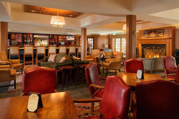 Williamsburg Lodge, Autograph Collection by null