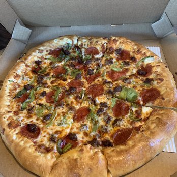 Pizza Hut - Stuffed crust, pepperoni, beef and green peppers. - Pizza Near Me - University Place, Washington Pizza Hut - Stuffed crust, pepperoni, beef and green peppers. - Pizza Near Me - University Place, Washington