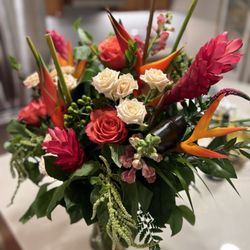 Milwaukie Floral - Hawaiian/Portland combo.  Gorgeous.