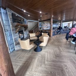 Seating area Seating area