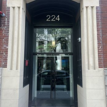 Back Bay Physical Therapy - Entrance to back bay physical therapy - Physical Therapy Near Me - Boston, Massachusetts