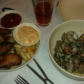Karai Crab - Fried catfish with garlic mayo and full order clams with garlic butter seasoning. - Seafood Near Me - Honolulu, Hawaii Karai Crab - Fried catfish with garlic mayo and full order clams with garlic butter seasoning. - Seafood Near Me - Honolulu, Hawaii
