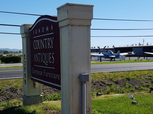 Sonoma Country Antiques by null