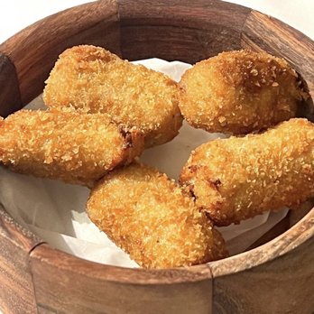 La Fonda - Croquettes - Mediterranean Near Me - Barcelona, B La Fonda - Croquettes - Mediterranean Near Me - Barcelona, B