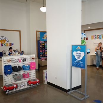 Build-A-Bear Workshop - Toy Stores Near Me - Chicago, Illinois