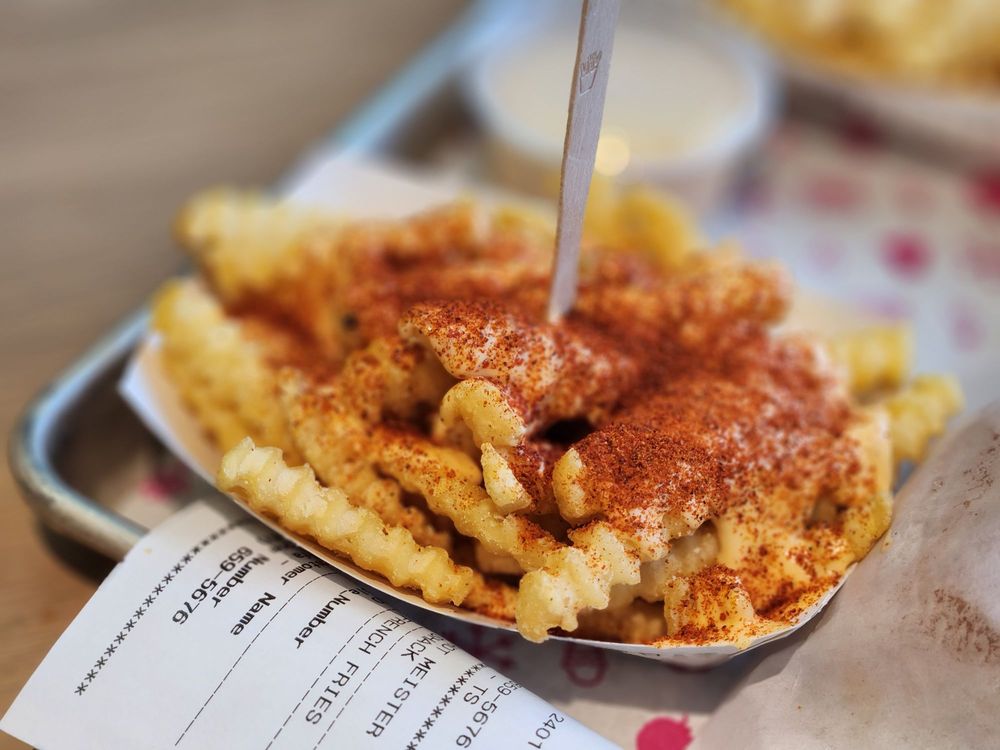 SHAKE SHACK OCEANSIDE Updated November 2024 21 Photos & 12 Reviews