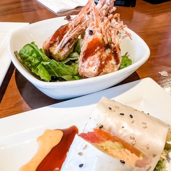 EAT'S SUSHI - MOUNTAIN HAND ROLL(2PCS) - Sushi Bars Near Me - Costa Mesa, California EAT'S SUSHI - MOUNTAIN HAND ROLL(2PCS) - Sushi Bars Near Me - Costa Mesa, California