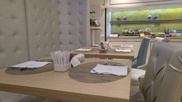 Hotel NH Collection Madrid Abascal by null