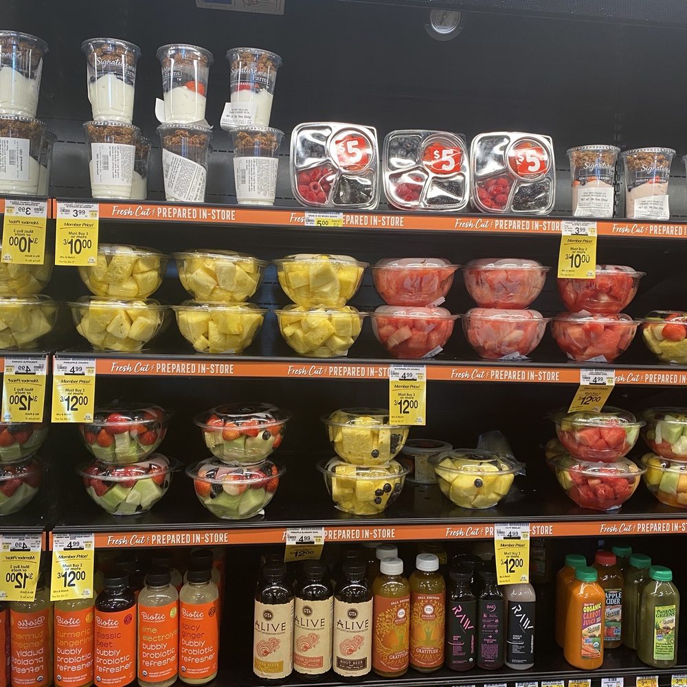 Safeway - a variety of fruits and vegetables on display in a grocery store - Grocery Near Me - Truckee, California Safeway - a variety of fruits and vegetables on display in a grocery store - Grocery Near Me - Truckee, California