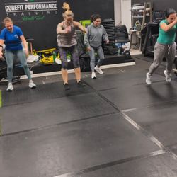 Corefit Performance Training - Cardio kick boxing warm up