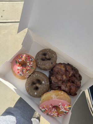 Donut Palace by null