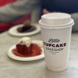 Little Cupcake Bakeshop - Red velvet cupcake, hazelnut latte