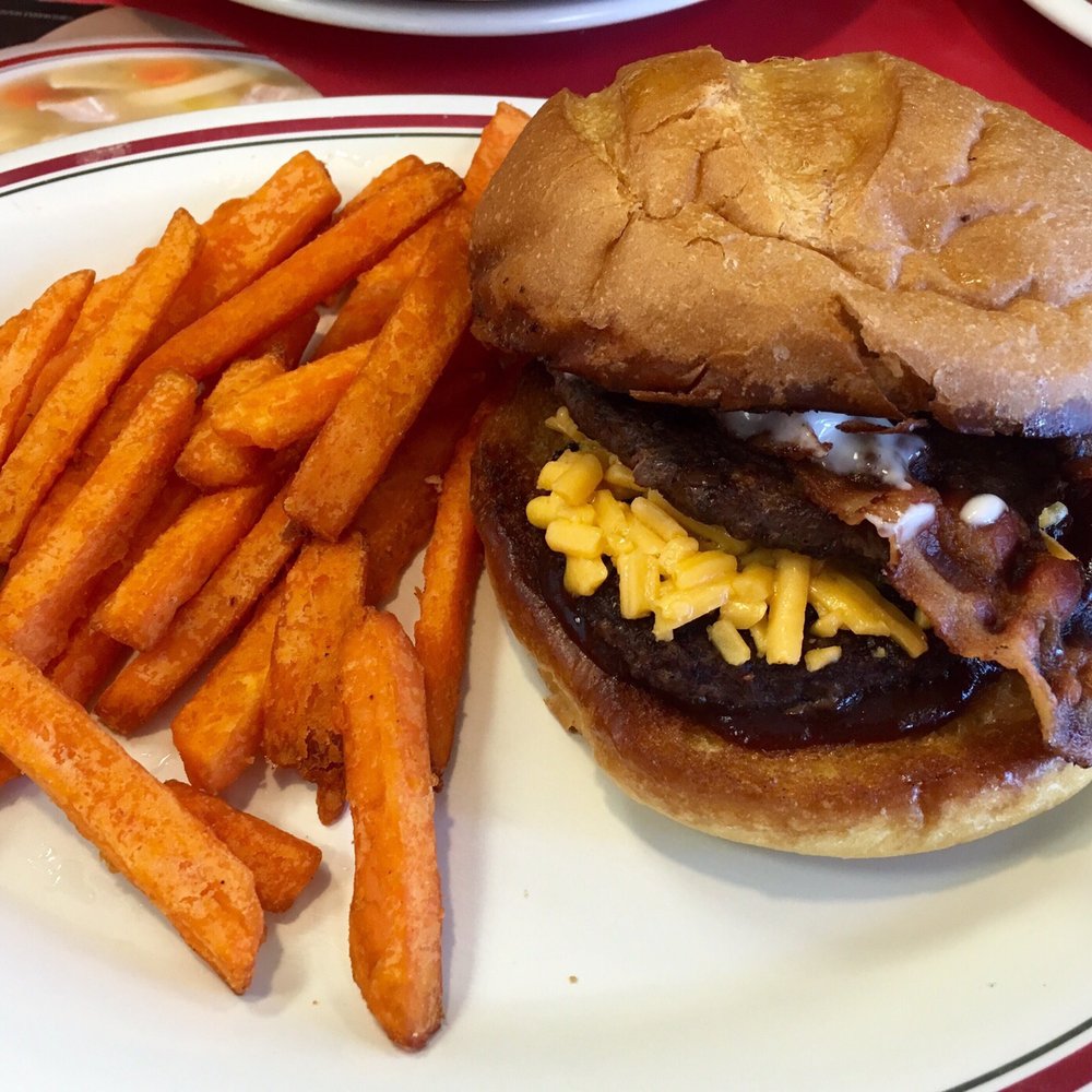 Bacon BBQ Burger with sweet potato fries Bacon BBQ Burger with sweet potato fries