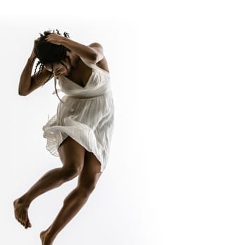 DanceWorks Chicago - Photo by Quinn Wharton - Performing Arts Near Me - Chicago, Illinois DanceWorks Chicago - Photo by Quinn Wharton - Performing Arts Near Me - Chicago, Illinois