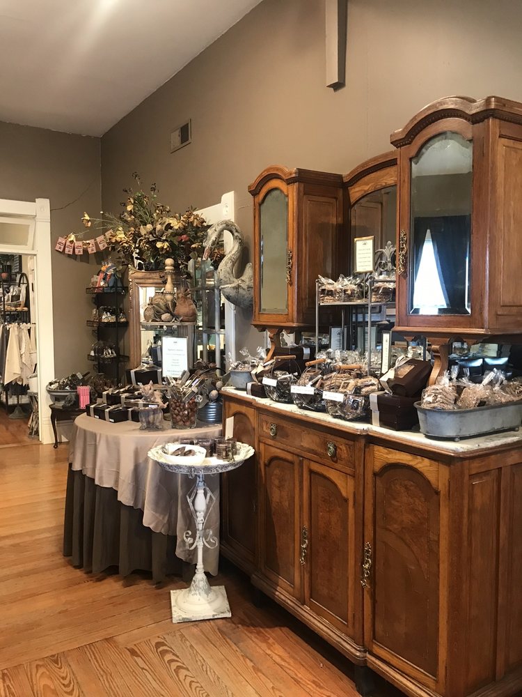 WISEMAN HOUSE CHOCOLATES 80 Photos & 67 Reviews Candy Stores 406