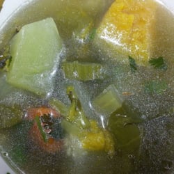 Kinoole Farmer's Market - Fresh veggie soup