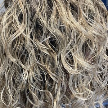 Privado Hair Salon - Curls beautiful curls - Hair Salons Near Me - Summit, New Jersey Privado Hair Salon - Curls beautiful curls - Hair Salons Near Me - Summit, New Jersey