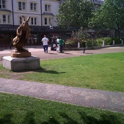 North Western Gardens