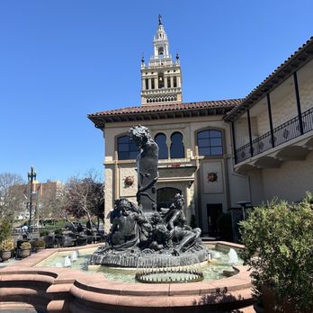 THE CHEESECAKE FACTORY - Updated January 2025 - 567 Photos & 573