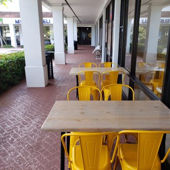 Pho and Rolls - Outdoor seating - Vietnamese Near Me - Jupiter, Florida
