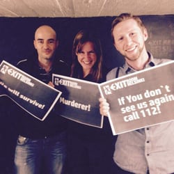 Exit Room Helsinki - Our happy faces before being locked in...