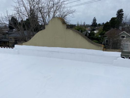 HRC Roofing and Solar Logo