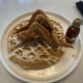 Brulee - Chicken & Waffles - Breakfast & Brunch Near Me - Chicago, Illinois