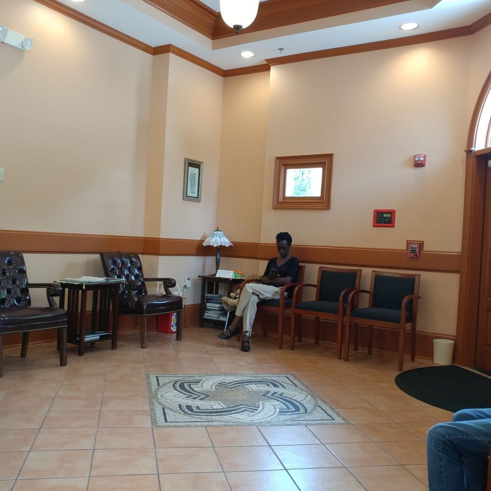 Kim Henry, DMD - Very nice waiting area - General Dentistry Near Me - Hapeville, Georgia Kim Henry, DMD - Very nice waiting area - General Dentistry Near Me - Hapeville, Georgia