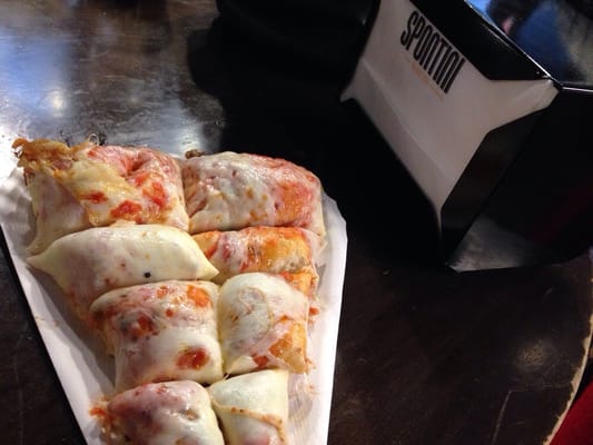 Spontini by null
