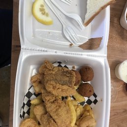 3 Piece Fish & 5 Piece Medium Shrimps Combo Dinner. Small pieces of EVERYTHING here, even the lemon and fries were small. 3 Piece Fish & 5 Piece Medium Shrimps Combo Dinner. Small pieces of EVERYTHING here, even the lemon and fries were small.