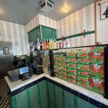 Burger She Wrote - Inside - Burgers Near Me - Los Angeles, California Burger She Wrote - Inside - Burgers Near Me - Los Angeles, California