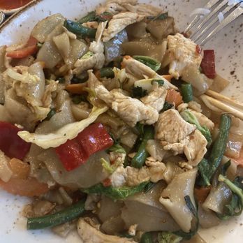 Senyai Thai Kitchen - PAD THAI WOONSEN CHICKEN - Thai Near Me - Pittsburgh, Pennsylvania