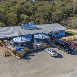Lakeside Bar & Grill