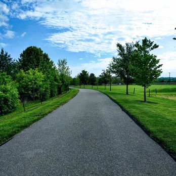 Riverside Park - More of the paved trail - Parks Near Me - Hamilton, Ohio