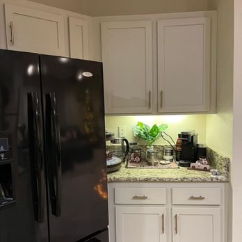Bravo Bros Group - New color cabinets, New Hardware. - General Contractors Near Me - Perris, California Bravo Bros Group - New color cabinets, New Hardware. - General Contractors Near Me - Perris, California