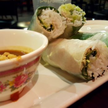 Pho All Seasons - Spring rolls and dipping sauce - Vietnamese Near Me - Des Moines, Iowa