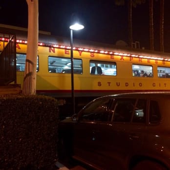 Carneys - Outside - Burgers Near Me - Studio City, California